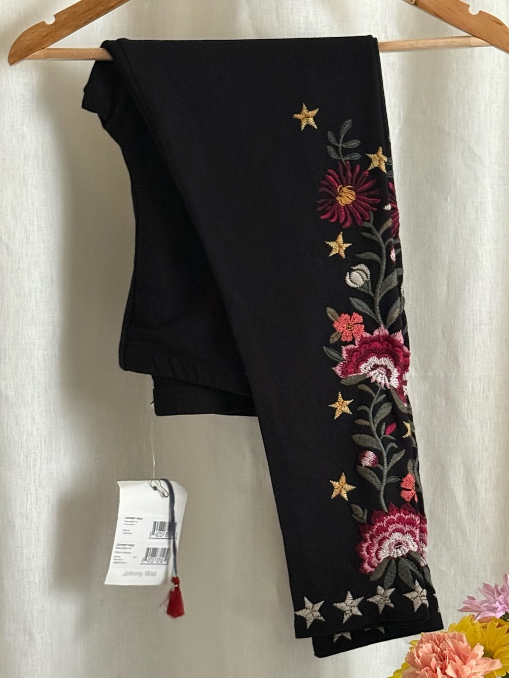 NWT Johnny Was Emilia Leggings M Black Floral Embroidered JWLA Boho Pants